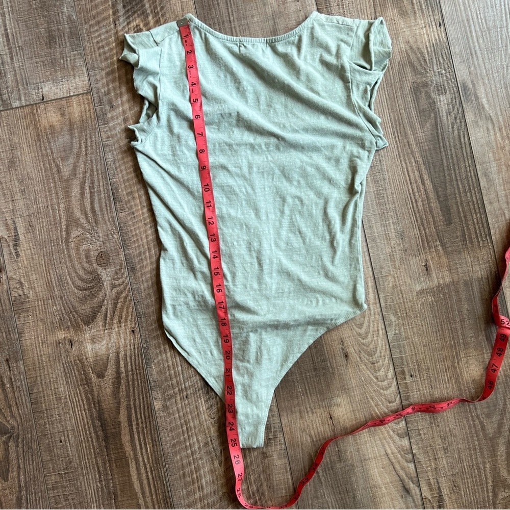 Altar'd State Green Bodysuit V-Neck Cap Sleeve - Picture 5 of 5